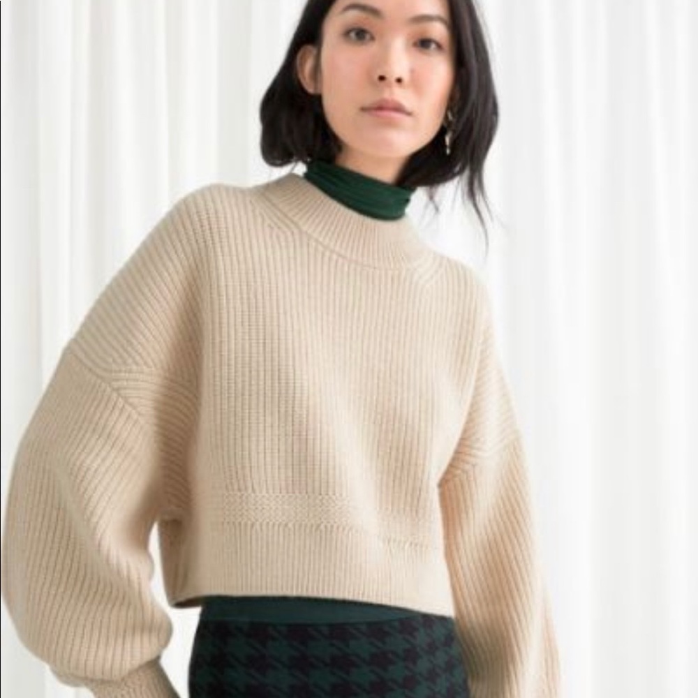 & other stories cropped cream sweater size XS